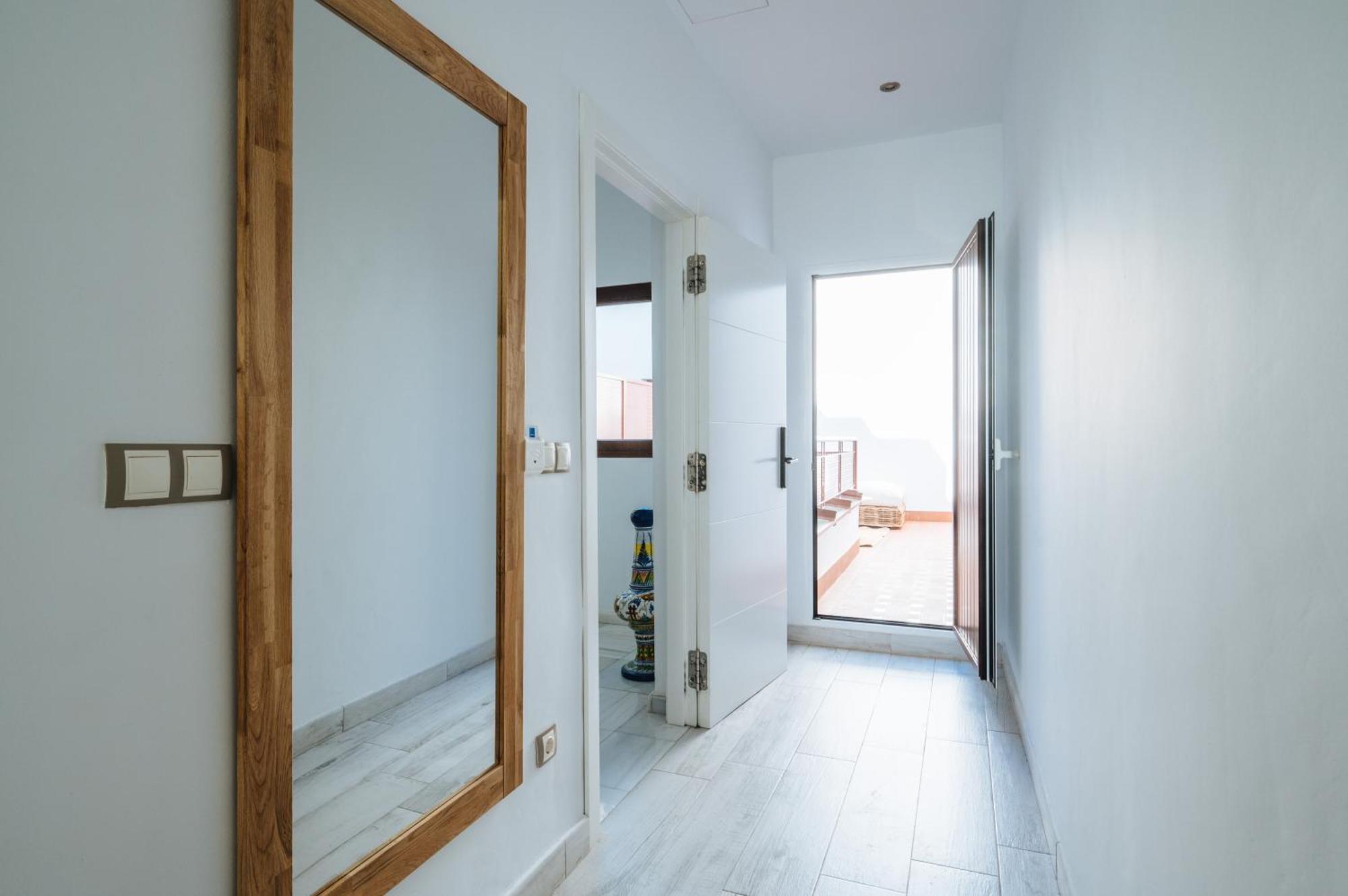 Apartamentos "El Escondite De Triana" Севиля Екстериор снимка