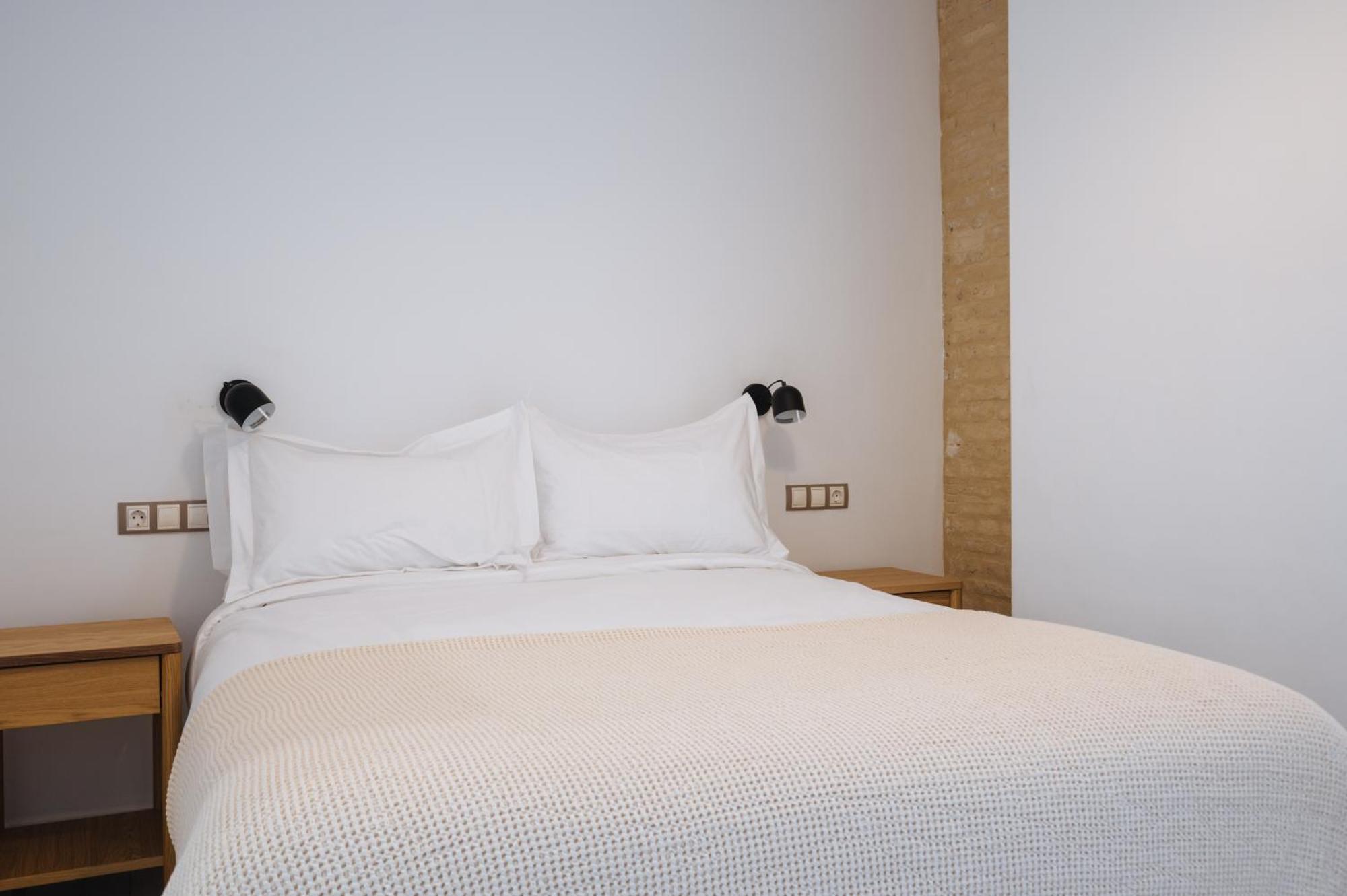 Apartamentos "El Escondite De Triana" Севиля Екстериор снимка