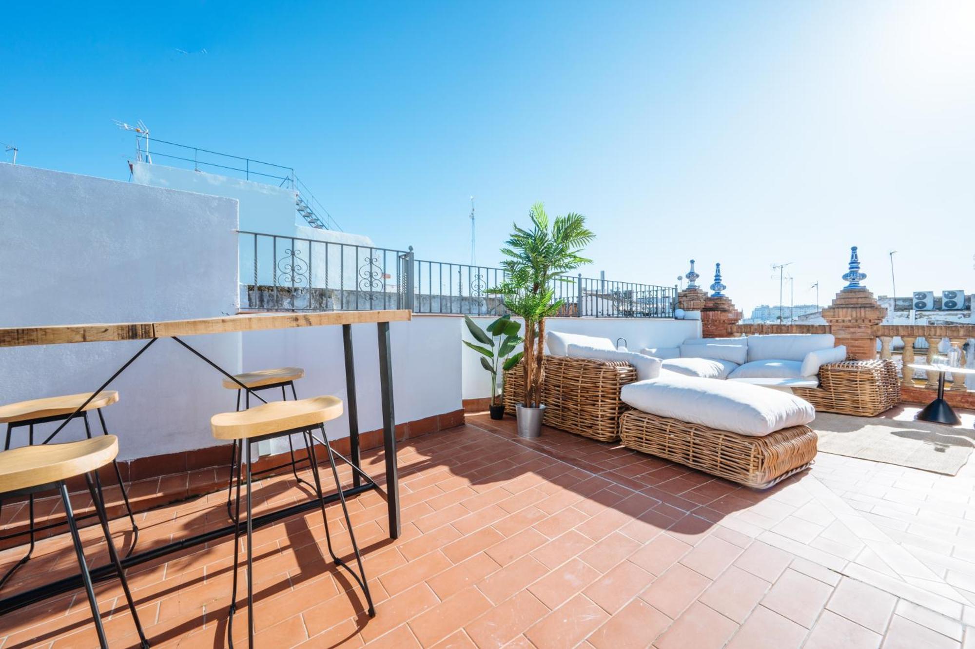 Apartamentos "El Escondite De Triana" Севиля Екстериор снимка