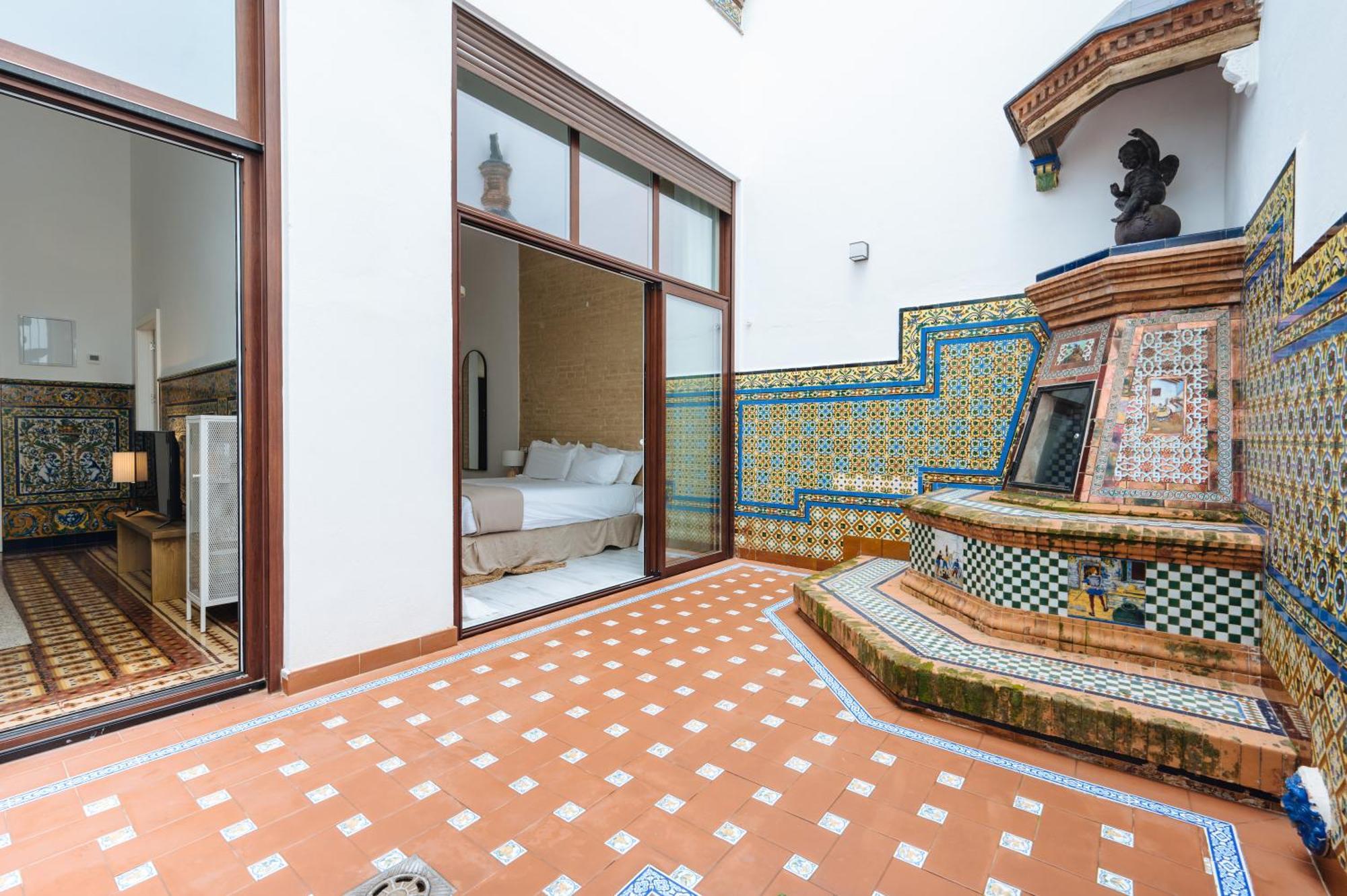 Apartamentos "El Escondite De Triana" Севиля Екстериор снимка