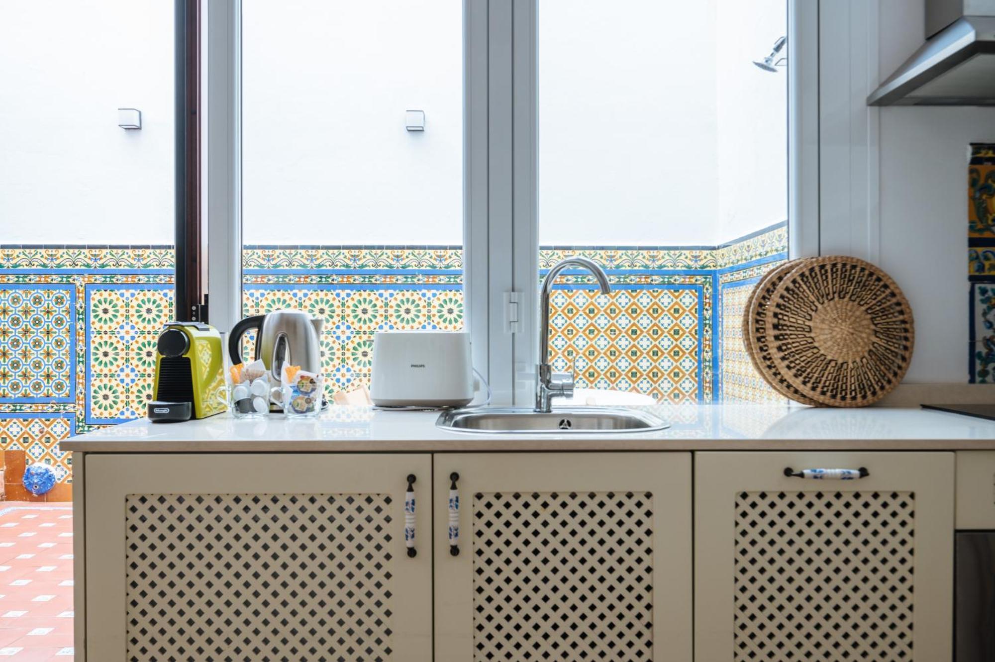 Apartamentos "El Escondite De Triana" Севиля Екстериор снимка
