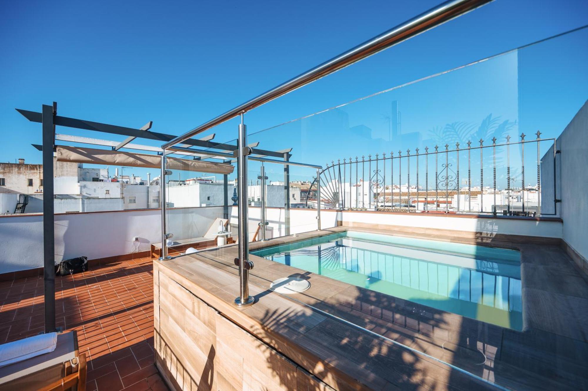 Apartamentos "El Escondite De Triana" Севиля Екстериор снимка
